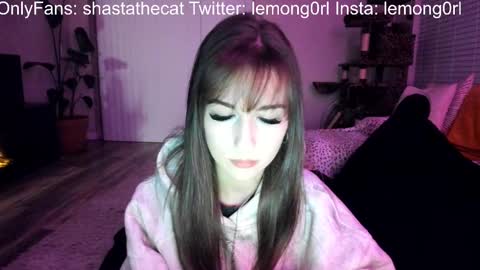 Snapshot of bbshasta chatting on September 11, 3:30 am Shasta online show from September 11, 3:30 am