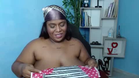 Charlote online show from February 15, 5:39 pm