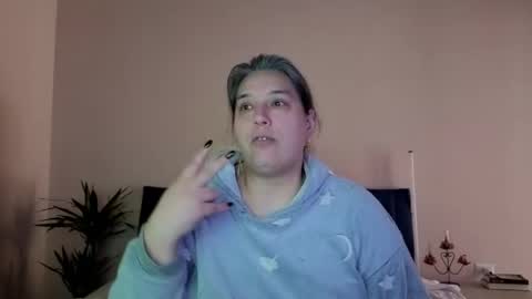 Love online show from March 24, 2:56 pm