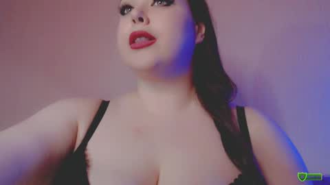 Molly online show from February 7, 6:24 am