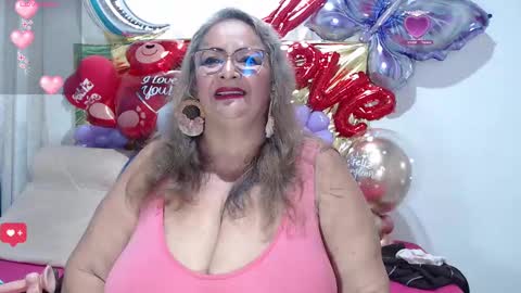 Snapshot of bbwsalome chatting on February 19, 8:41 pm Salome online show from February 19, 8:41 pm