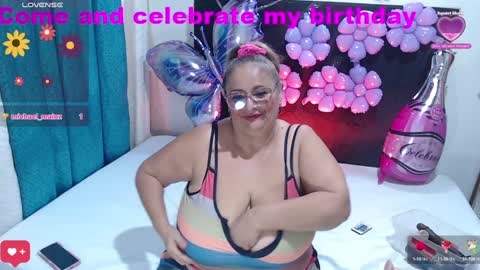 Snapshot of bbwsalome chatting on February 6, 10:10 pm Salome online show from February 6, 10:10 pm