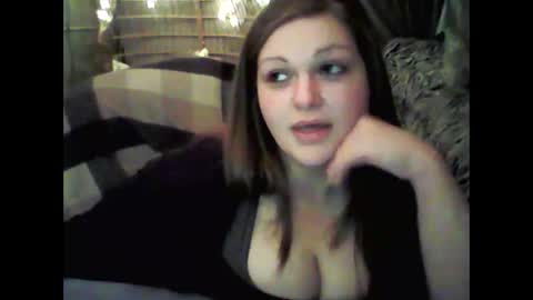 PlushiePrincess online show from March 7, 5:40 am