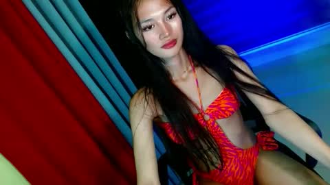 URE BBY ZEMIRA online show from May 17, 12:58 pm