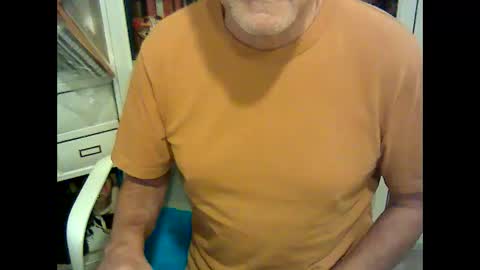 Snapshot of bcn1959 chatting on March 5, 6:01 am bcn1959 online show from March 5, 6:01 am