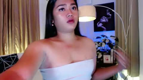 Marie  online show from March 10, 9:01 am