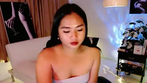 Marie  online show from March 11, 7:46 am