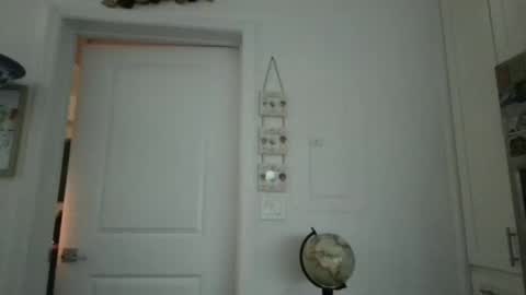 Emma online show from February 5, 7:23 am