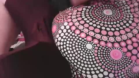 bear_man_oi online show from December 27, 3:37 pm