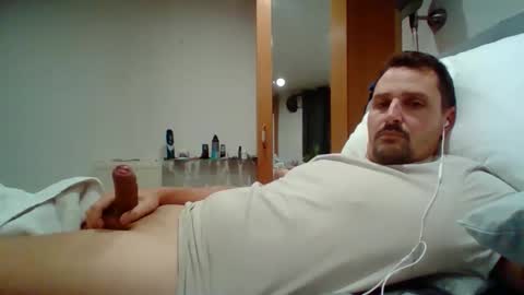 bearboudior online show from November 18, 4:54 pm