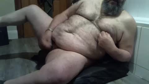 Snapshot of bearsteve75 chatting on December 13, 2:16 pm bearsteve75 online show from December 13, 2:16 pm