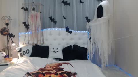 beataangel online show from October 19, 8:19 am