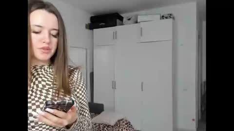 beatixxxandliam online show from February 4, 8:35 am