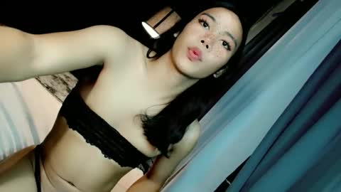 beatrice_luna online show from March 22, 4:44 pm