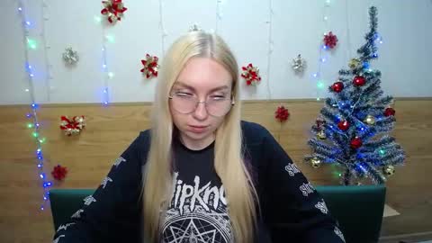 BeatriceFlyy online show from January 19, 9:44 am