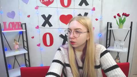 BeatriceFlyy online show from February 19, 6:11 am