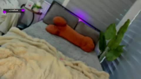 Aleah Mendez online show from June 7, 2:49 am