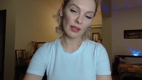 Snapshot of beautifulkollettee chatting on January 23, 7:51 pm Beautifulkollette online show from January 23, 7:51 pm