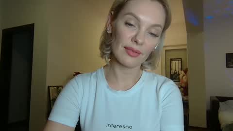 Snapshot of beautifulkollettee chatting on January 13, 10:35 pm Beautifulkollette online show from January 13, 10:35 pm