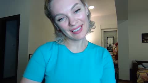 Snapshot of beautifulkollettee chatting on January 17, 7:16 pm Beautifulkollette online show from January 17, 7:16 pm