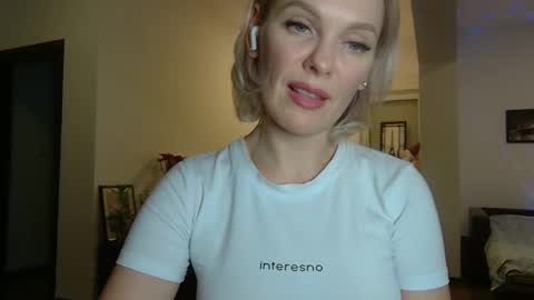 Snapshot of beautifulkollettee chatting on January 15, 10:24 pm Beautifulkollette online show from January 15, 10:24 pm