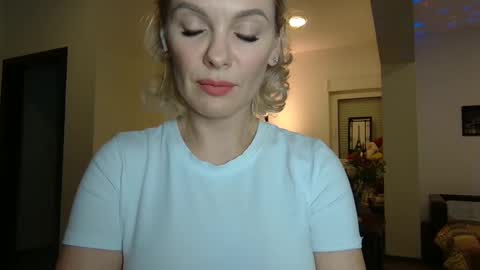 Snapshot of beautifulkollettee chatting on January 20, 9:32 pm Beautifulkollette online show from January 20, 9:32 pm
