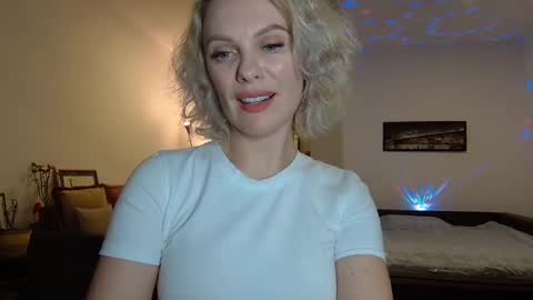 Snapshot of beautifulkollettee chatting on February 4, 8:38 pm Beautifulkollette online show from February 4, 8:38 pm