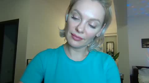 Snapshot of beautifulkollettee chatting on January 6, 9:32 pm Beautifulkollette online show from January 6, 9:32 pm