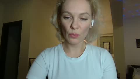 Snapshot of beautifulkollettee chatting on January 11, 4:14 pm Beautifulkollette online show from January 11, 4:14 pm