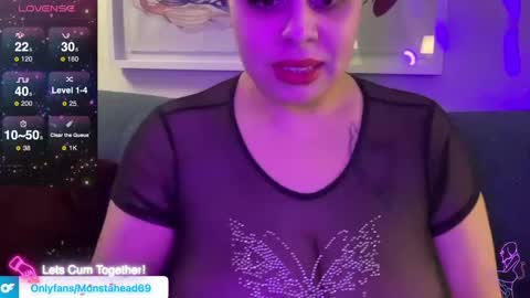 Snapshot of beautifull_sin69 chatting on December 2, 9:19 am MONSTAHEAD69 online show from December 2, 9:19 am
