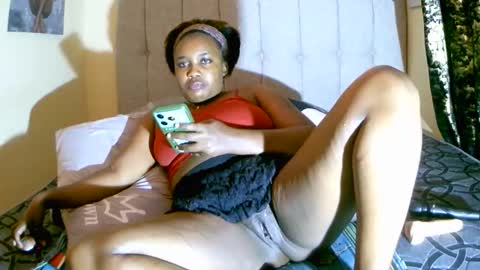 beautifulpeach2 online show from November 3, 8:59 am