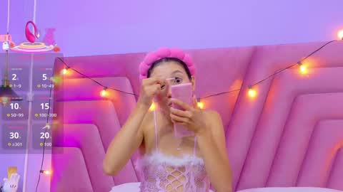 Snapshot of beautifulskinny18 chatting on September 17, 8:34 pm Shalom online show from September 17, 8:34 pm