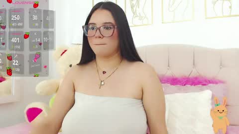 beautty_pink online show from May 6, 3:51 pm