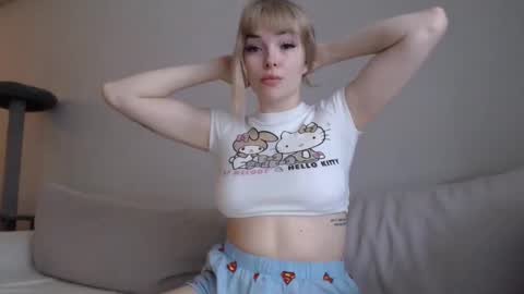 POLLY online show from February 24, 7:11 am