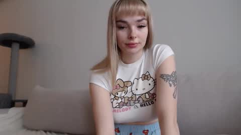 POLLY online show from February 10, 7:22 am