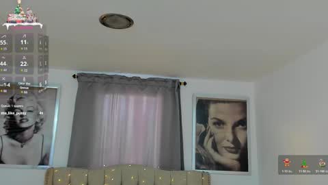 Ariana Reyes online show from December 2, 12:36 pm