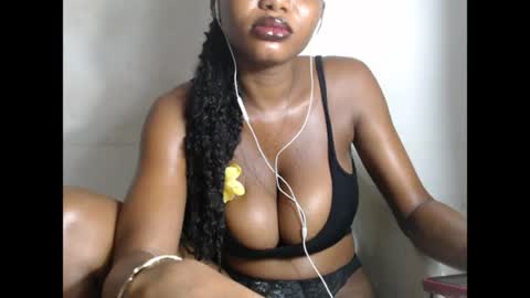 beautyslut1 online show from May 31, 7:59 pm