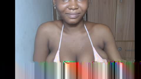 beautyslut1 online show from May 12, 9:13 pm