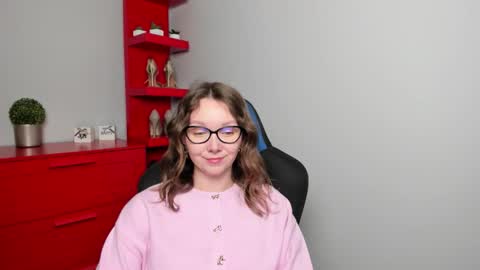 Zoe online show from September 23, 5:45 am