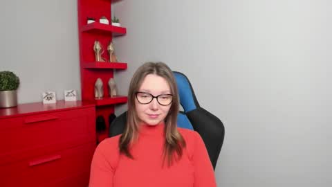 Zoe online show from November 6, 7:00 am