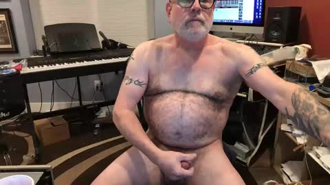 Snapshot of beavermower chatting on January 26, 7:53 am beavermower online show from January 26, 7:53 am