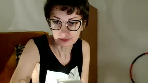 Raluca online show from March 29, 7:59 pm