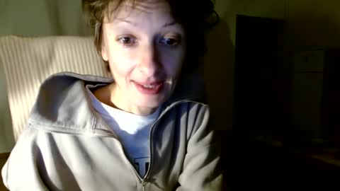 Snapshot of bebacksooon chatting on December 1, 8:11 pm Raluca online show from December 1, 8:11 pm