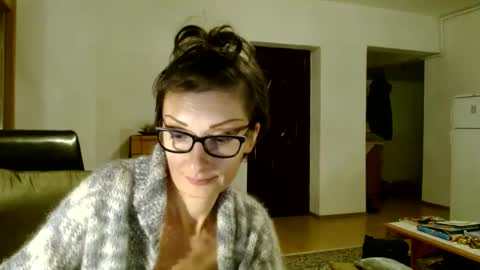 Snapshot of bebacksooon chatting on December 22, 6:26 pm Raluca online show from December 22, 6:26 pm