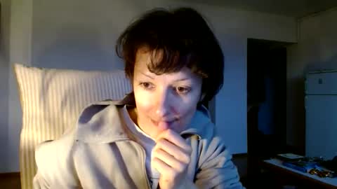 Snapshot of bebacksooon chatting on December 24, 2:22 pm Raluca online show from December 24, 2:22 pm