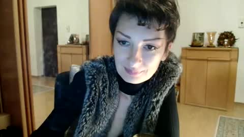 Raluca online show from November 30, 3:19 pm