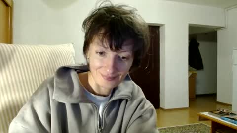 Snapshot of bebacksooon chatting on January 6, 3:19 pm Raluca online show from January 6, 3:19 pm