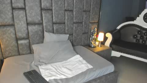 becca scotts online show from October 15, 12:06 pm