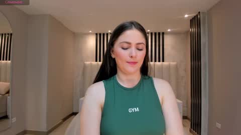 Am Becca online show from February 18, 7:30 pm