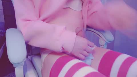 Becca online show from February 13, 8:03 pm